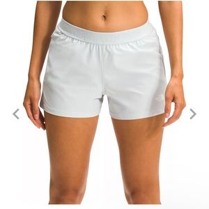 Northface women’s Wander shorts